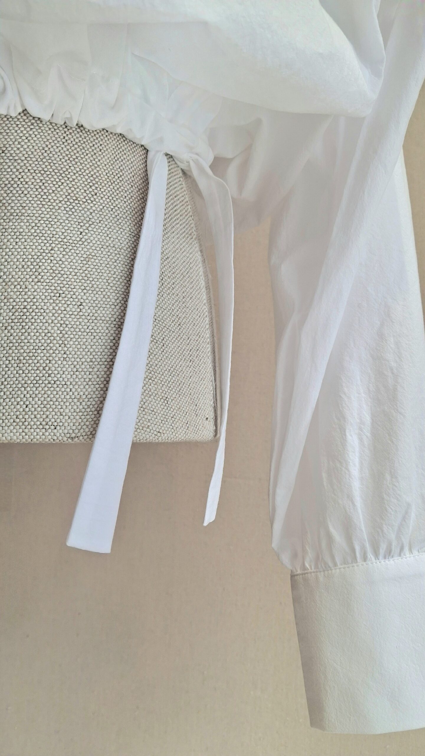 koszula_z_cavalierem_detal